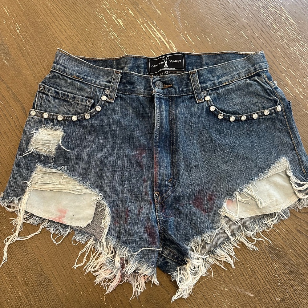 American Vintage Blue Jean Shorts with Frayed Hem